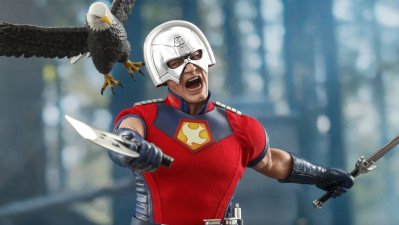Hot Toys revela sus impresionantes figuras de "Peacemaker" con "Eagly"