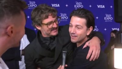 Star Wars: El divertido encuentro entre Pedro Pascal y Diego Luna