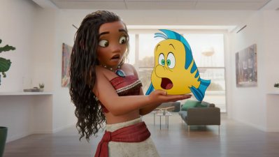 Disney reúne a más de 500 de sus personajes para celebrar su centenario