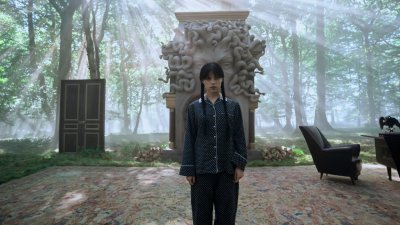 Creando el mundo de Merlina: "Un entorno por el que podrías deambular y explorar"