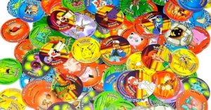 ¿Recordabas los míticos tazos de Pokémon?