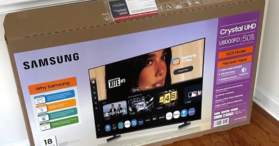 Dua lipa demanda a Samsung por utilizar su imagen sin permiso